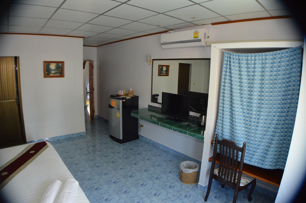 Seabreeze Inn Karon Екстер'єр фото